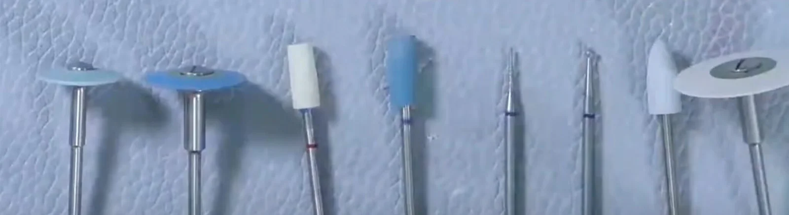 Aidite brúsenie a leštenie zubných náhrad